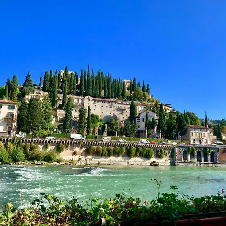 Vicolo Uno Luxury